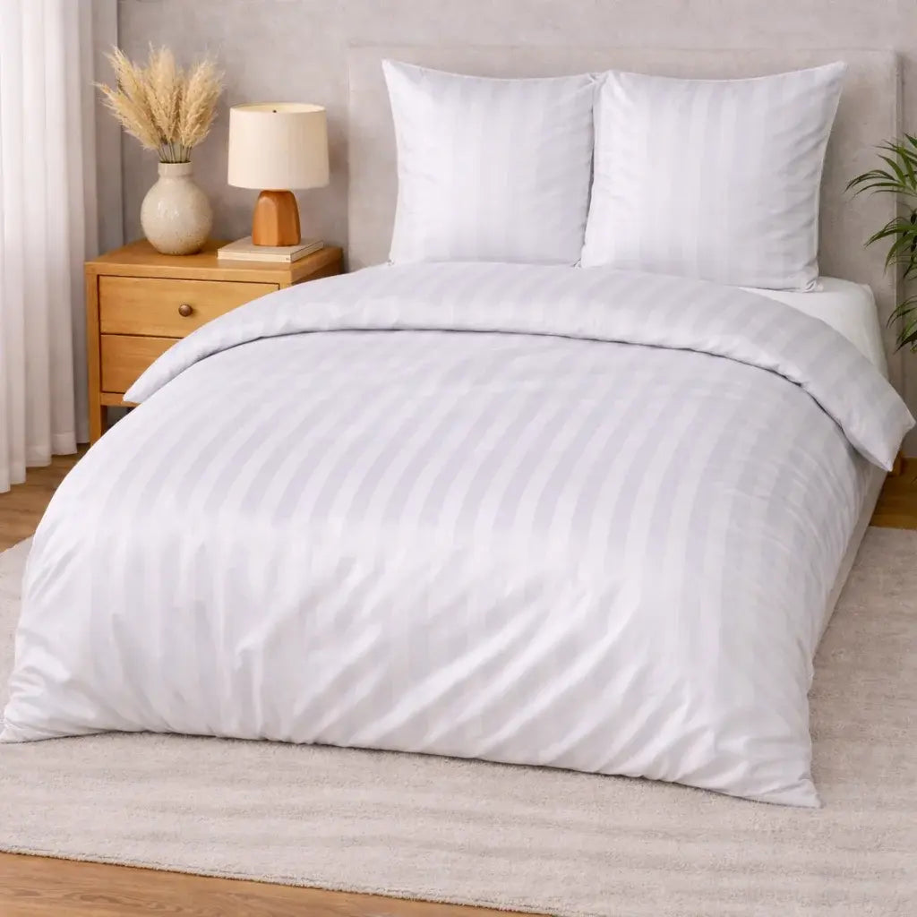 100 % lyocell bambus sengetøj | 240 x 220 cm – Hvid – Striber