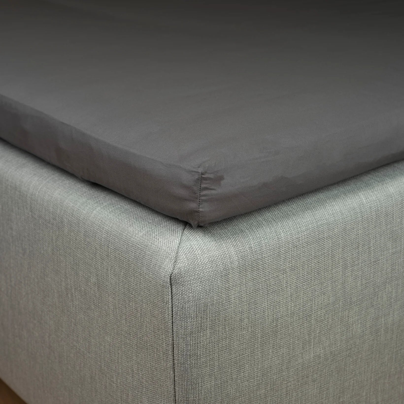 Arata kuvertlagen | 120 x 200 cm – Grå – Mørk grå